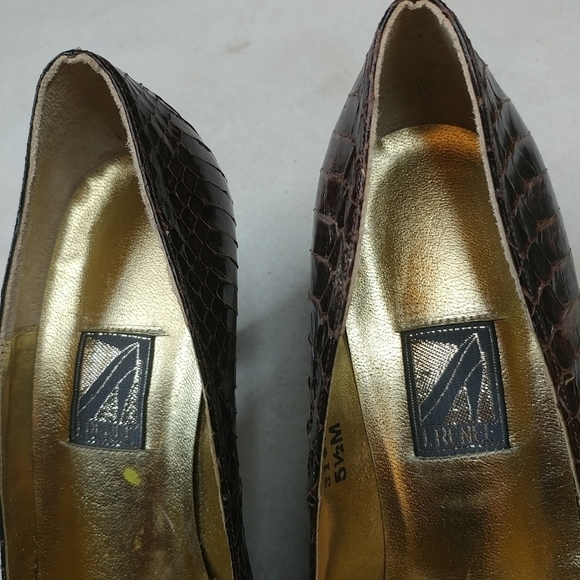 J.Renee High Heeled Shoes Brown Dress Size 5 1/2M - Picture 2 of 7